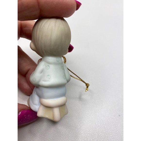 Precious Moments Love Is Patient - Picture 4 of 8